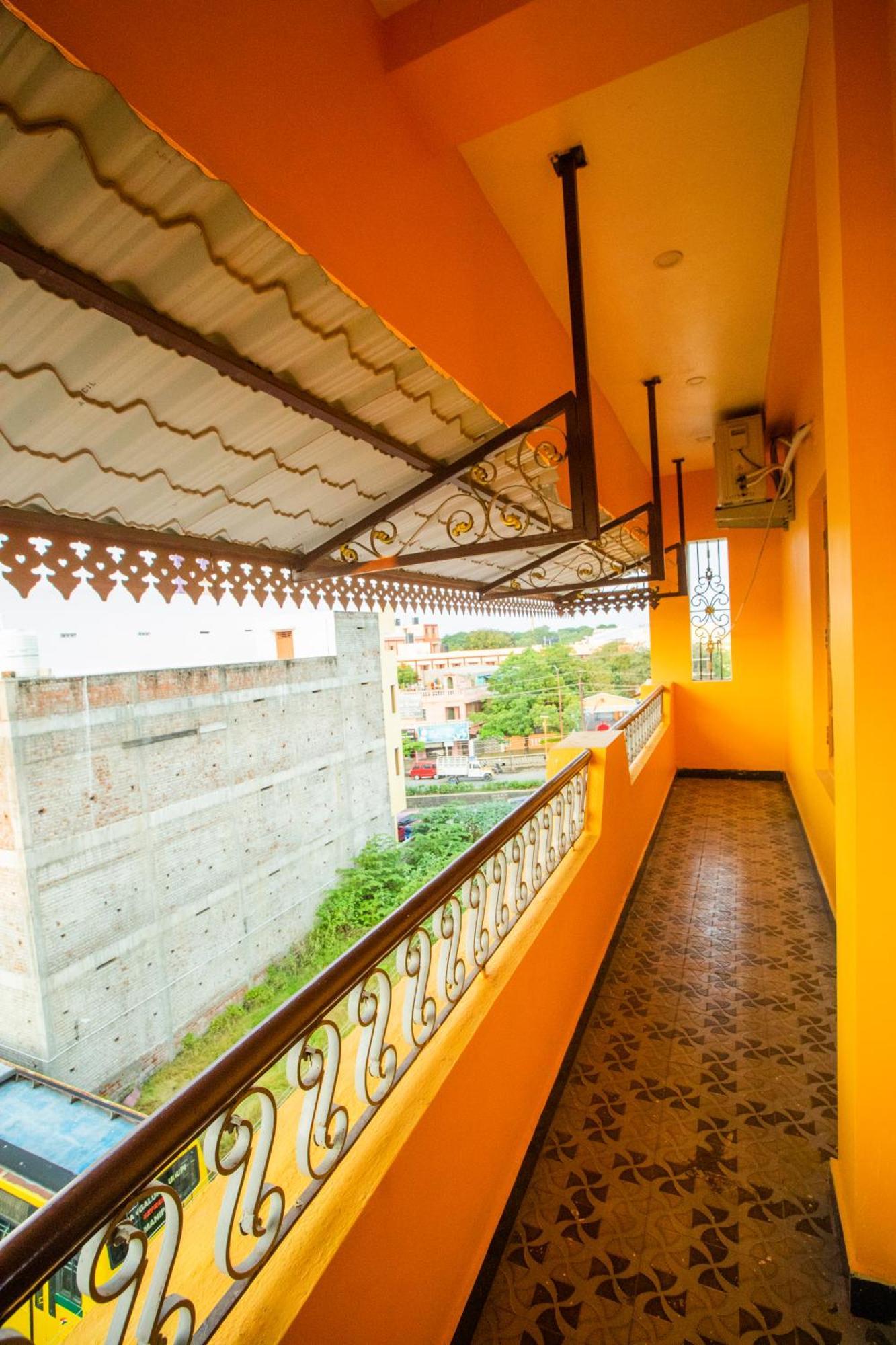 Sri Balaji Villas Pondicherry With Car Parking Exterior photo